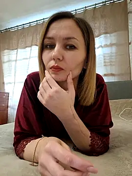 VeroLoverx online show from April 2026 12:45:01 PM