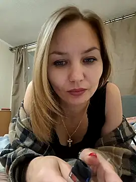 Snapshot of VeroLoverx chatting on September 2025 09:21:01 PM VeroLoverx online show from September 2025 09:21:01 PM