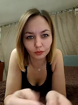 VeroLoverx online show from March 2026 04:23:01 PM