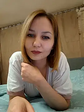 VeroLoverx online show from December 2025 06:23:01 PM