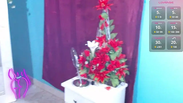 Coraline Playful online show from December 2025 06:18:02 PM