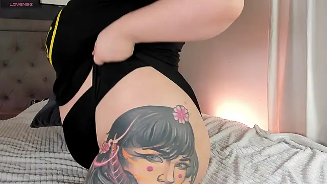 Snapshot of Alissa_S chatting on November 2025 04:11:01 PM Alissa S online show from November 2025 04:11:01 PM