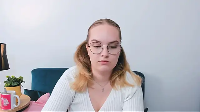 AliceCrazy69 online show from September 2025 01:17:02 PM
