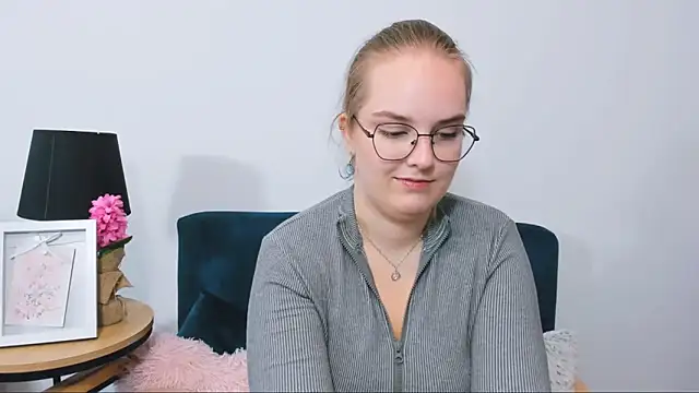 AliceCrazy69 online show from September 2025 03:12:01 PM