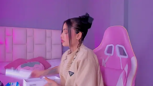 SammyRose  online show from February 2026 07:47:02 PM