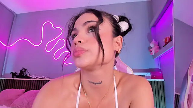 SammyRose  online show from May 2026 07:06:01 AM