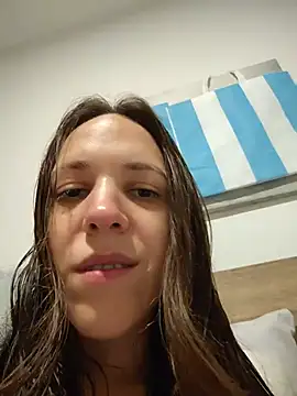 Snapshot of lauflor chatting on June 2026 10:59:01 AM lauflor online show from June 2026 10:59:01 AM