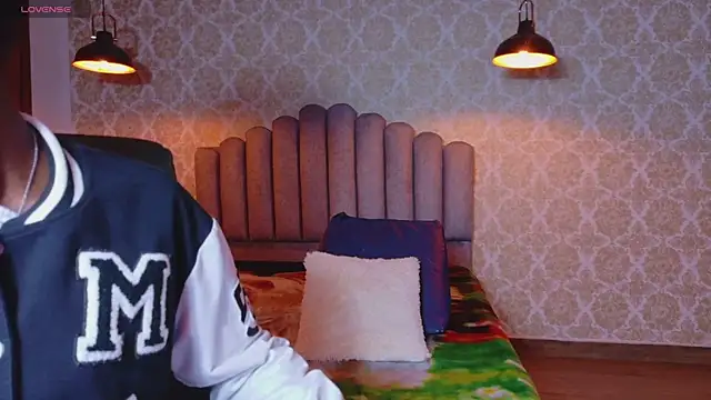 Snapshot of katia_green1 chatting on November 2025 12:19:02 PM katia green1 online show from November 2025 12:19:02 PM