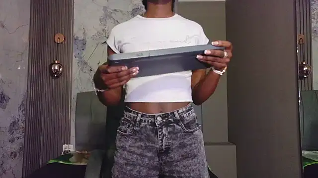 Snapshot of katia_green1 chatting on November 2025 11:55:02 AM katia green1 online show from November 2025 11:55:02 AM