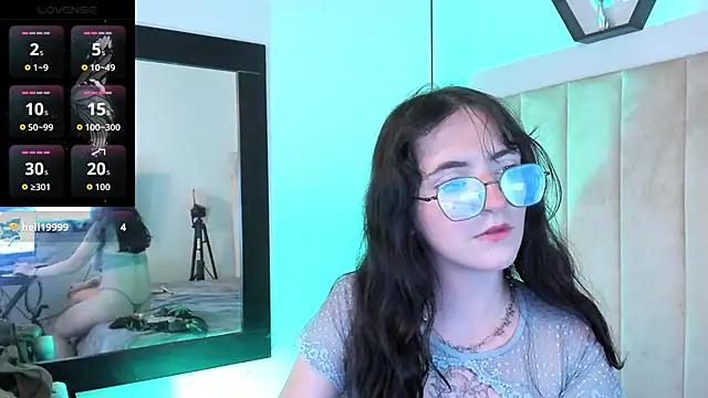 AfroditaLeclair online show from September 2025 08:25:01 PM