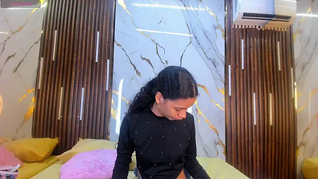 Snapshot of VictoriaDuart chatting on September 2025 08:15:02 PM VictoriaDuart online show from September 2025 08:15:02 PM