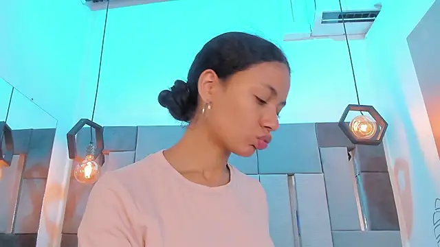 VictoriaDuart online show from February 2026 08:20:02 PM