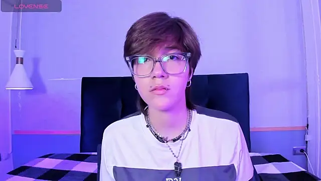 Tsuki Maru online show from March 2026 08:11:01 PM