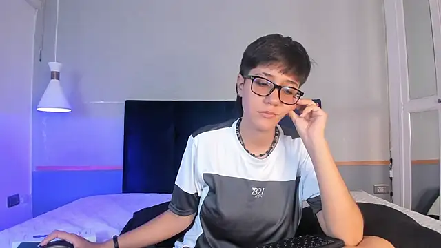 Snapshot of Tsuki_Maru chatting on November 2025 08:46:02 PM Tsuki Maru online show from November 2025 08:46:02 PM