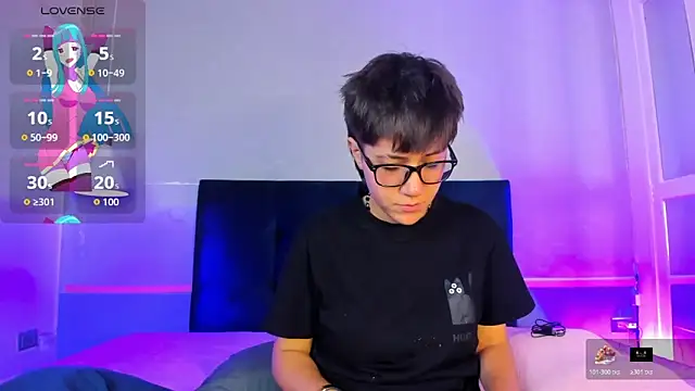 Snapshot of Tsuki_Maru chatting on November 2025 08:01:01 PM Tsuki Maru online show from November 2025 08:01:01 PM