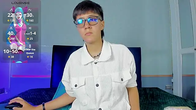 Snapshot of Tsuki_Maru chatting on November 2025 08:35:02 PM Tsuki Maru online show from November 2025 08:35:02 PM