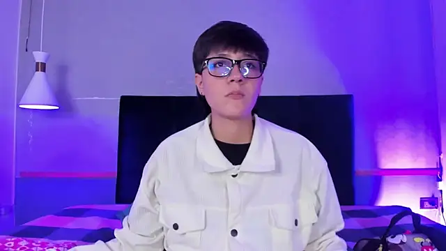 Tsuki Maru online show from December 2025 03:09:01 AM