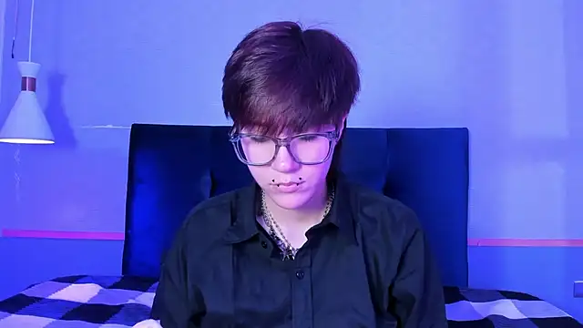 Tsuki Maru online show from February 2026 08:25:01 PM