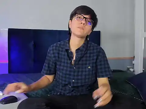 Tsuki Maru online show from October 2025 03:13:02 PM