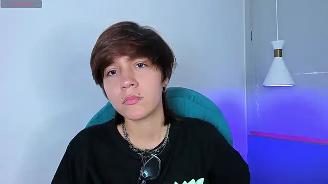 Tsuki Maru online show from April 2026 08:45:01 PM