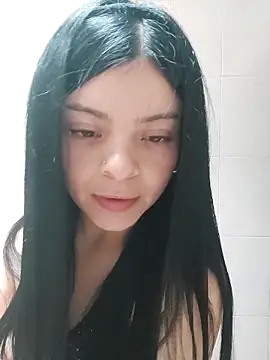 LunaJacobs online show from April 2026 09:21:02 PM