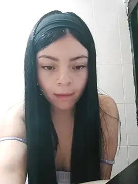 Snapshot of LunaJacobs chatting on November 2025 11:37:02 PM LunaJacobs online show from November 2025 11:37:02 PM