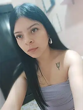 LunaJacobs online show from May 2026 10:19:01 PM