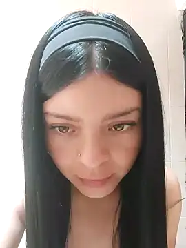 LunaJacobs online show from May 2026 06:34:02 PM