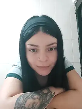 Snapshot of LunaJacobs chatting on November 2025 10:57:01 PM LunaJacobs online show from November 2025 10:57:01 PM