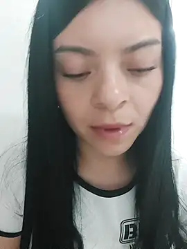 LunaJacobs online show from April 2026 09:10:01 PM