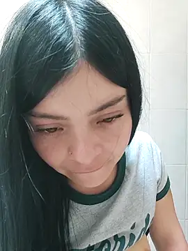 LunaJacobs online show from April 2026 06:31:02 PM