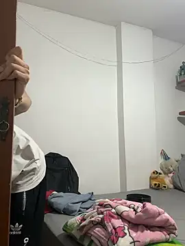 Snapshot of Luck__090 chatting on September 2025 11:23:02 PM Luck 090 online show from September 2025 11:23:02 PM