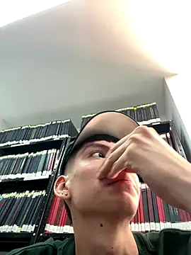 Snapshot of Luck__090 chatting on October 2025 05:05:01 PM Luck 090 online show from October 2025 05:05:01 PM