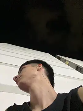 Snapshot of Luck__090 chatting on September 2025 04:35:02 AM Luck 090 online show from September 2025 04:35:02 AM