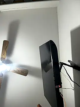 Snapshot of Luck__090 chatting on October 2025 04:36:01 AM Luck 090 online show from October 2025 04:36:01 AM