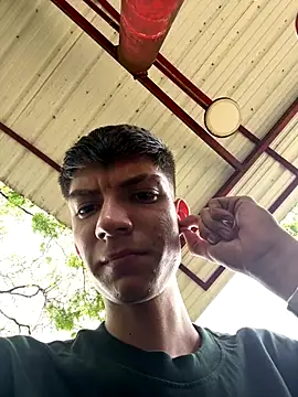 Snapshot of Luck__090 chatting on September 2025 07:09:02 PM Luck 090 online show from September 2025 07:09:02 PM