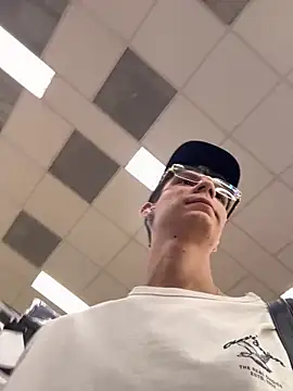 Luck  090 online show from April 2026 12:04:01 AM