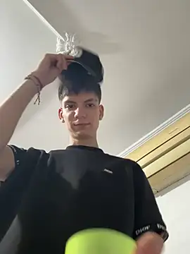 Snapshot of Luck__090 chatting on September 2025 05:14:02 AM Luck 090 online show from September 2025 05:14:02 AM