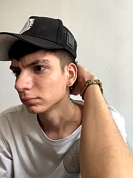 Snapshot of Luck__090 chatting on September 2025 01:23:01 PM Luck 090 online show from September 2025 01:23:01 PM