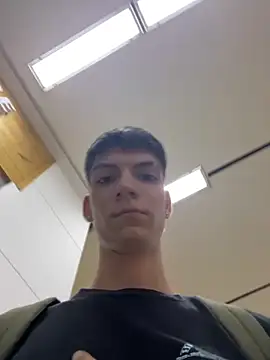 Snapshot of Luck__090 chatting on September 2025 02:28:01 AM Luck 090 online show from September 2025 02:28:01 AM