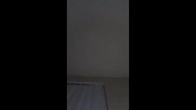 sthuart22 online show from November 2025 05:44:01 AM