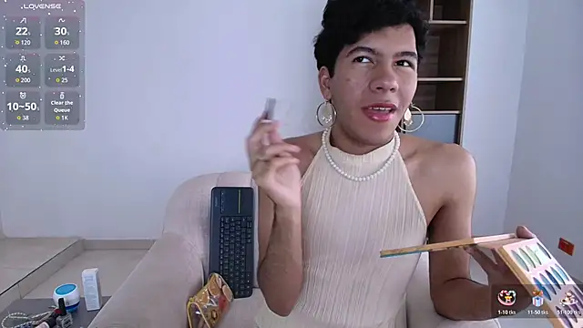 E R O S  online show from November 2025 08:12:01 PM