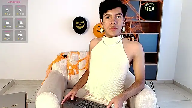 E R O S  online show from November 2025 07:52:02 PM