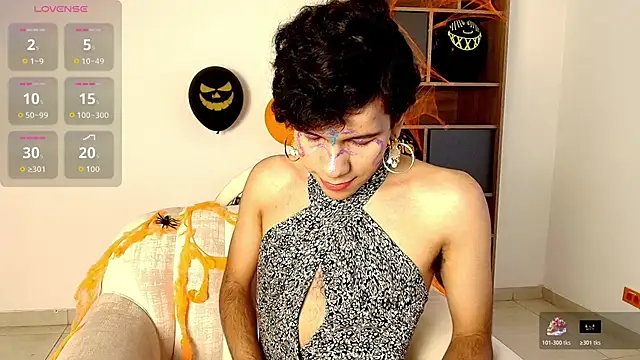 E R O S  online show from October 2025 09:32:02 PM