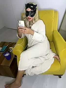 Selin Demir online show from October 2025 11:25:02 PM