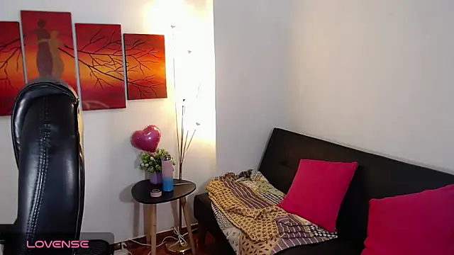 Ashley olivares online show from October 2025 05:36:02 PM