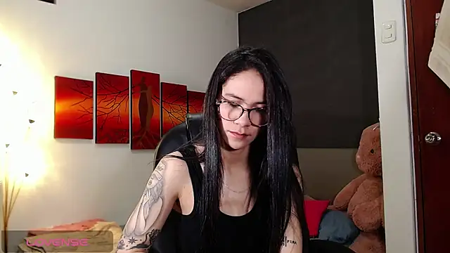 Ashley olivares online show from November 2025 08:36:02 PM