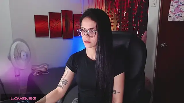 Ashley olivares online show from October 2025 10:45:01 PM