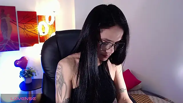 Ashley olivares online show from October 2025 01:11:01 AM