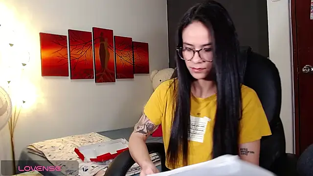 Ashley olivares online show from November 2025 01:53:02 AM